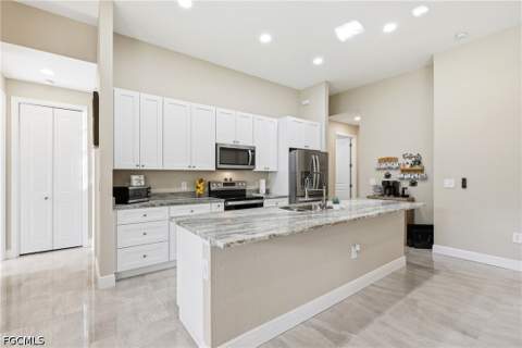1813 NW 37th Pl, Cape Coral FL - photo 9 of 38