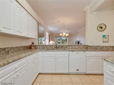 10449 Washingtonia Palm Way 3221, Fort Myers FL - photo 12 of 42