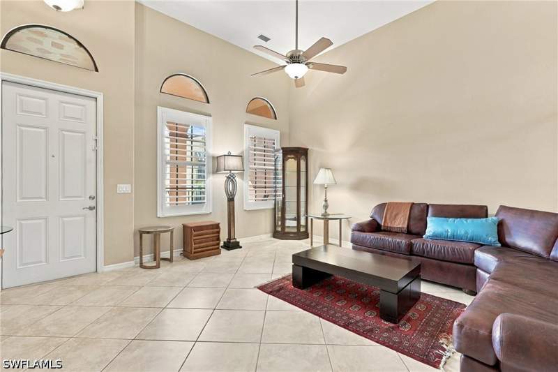 2 bedroom Townhouse at 8992 Cambria Cir 1603, Ole, Naples — photo 3