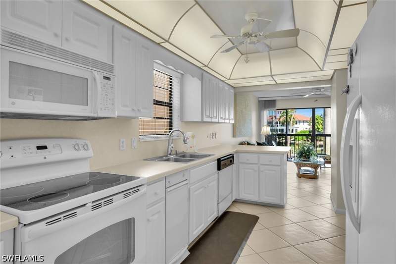 2 bedroom Condominium at 845 Collier Ct 204, Tropical Isle, Marco Island — photo 5