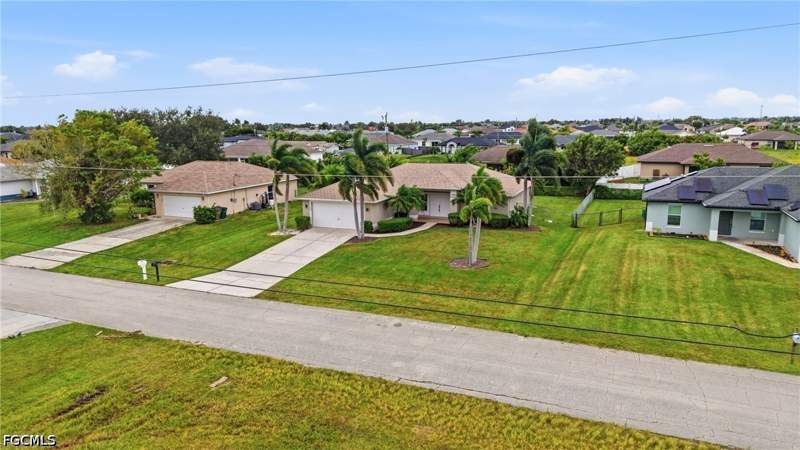 3 bedroom SingleFamilyResidence at 1138 NW 15th Ter, Cape Coral, Cape Coral — photo 2