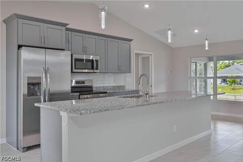 4006 NE 19th Pl, Cape Coral FL - photo 9 of 31