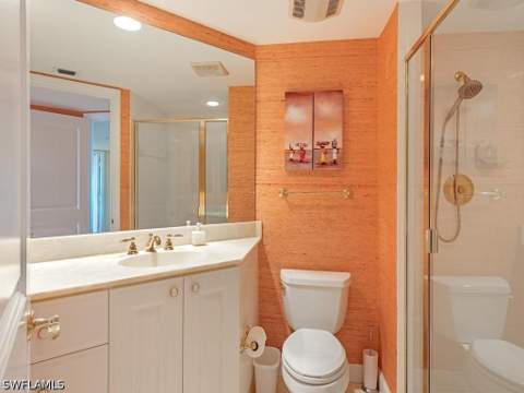 6597 Nicholas Blvd 406, Naples FL - photo 11 of 24