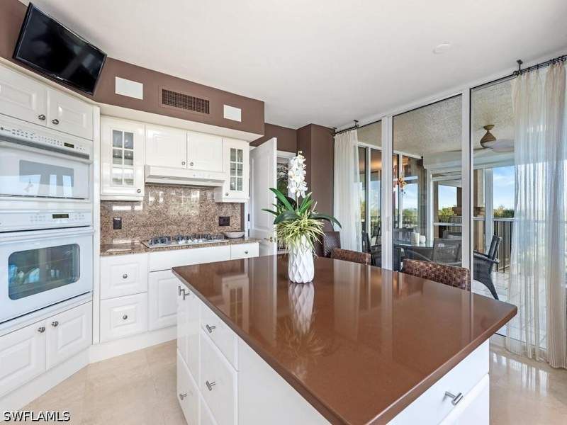 3 bedroom Condominium at 6597 Nicholas Blvd 406, Cap Ferrat, Naples — photo 5