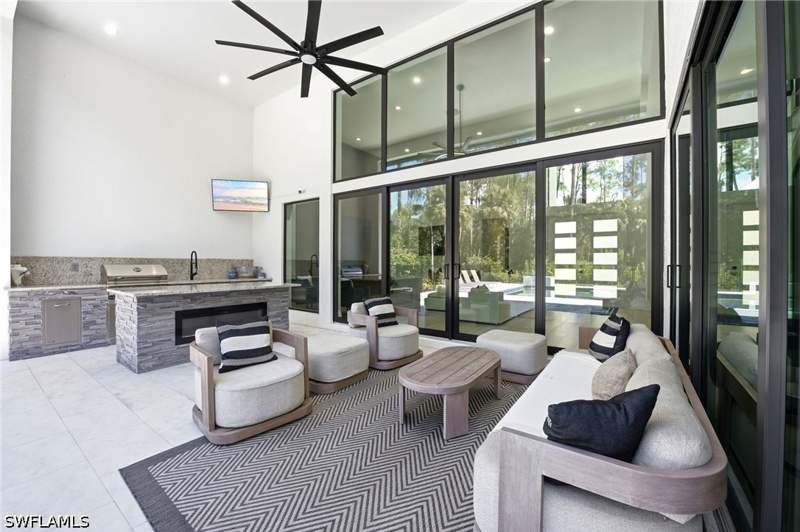 4 bedroom SingleFamilyResidence at 13567 Collier Blvd, Golden Gate Estates, Naples — photo 3