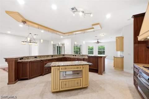24924 Fairwinds Ln, Bonita Springs FL - photo 12 of 47