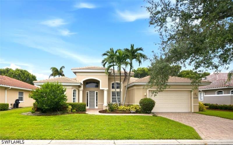 3 bedroom SingleFamilyResidence at 24924 Fairwinds Ln, Fairway Estates, Bonita Springs — photo 2