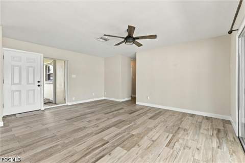 766 Entrada Dr S, Fort Myers FL - photo 8 of 29