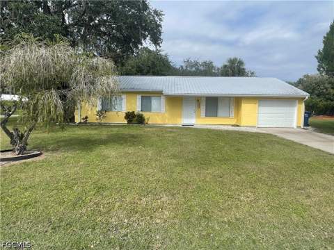 4015 Rainbow Cir, Labelle FL - photo 9 of 38