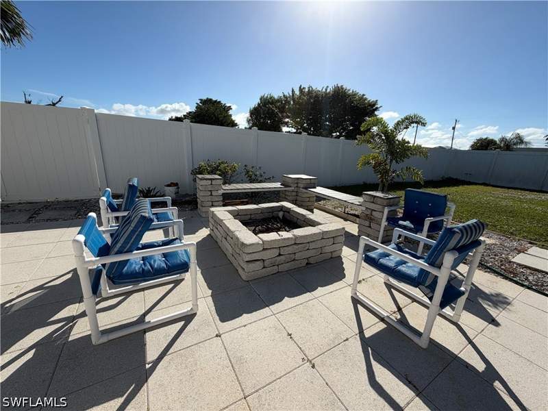 3 bedroom SingleFamilyResidence at 1342 SE 12th St, Cape Coral, Cape Coral — photo 2