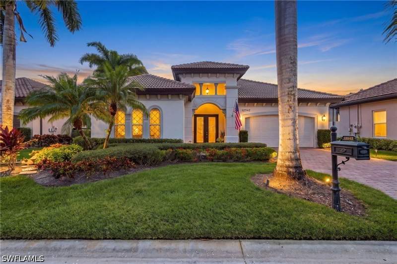 4 bedroom SingleFamilyResidence at 12542 Grandezza Cir, Savona, Estero — photo 2