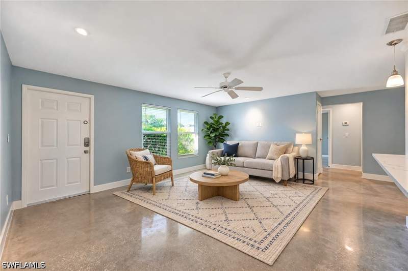 3 bedroom SingleFamilyResidence at 2367 Outrigger Ln, Coconut River, Naples — photo 4