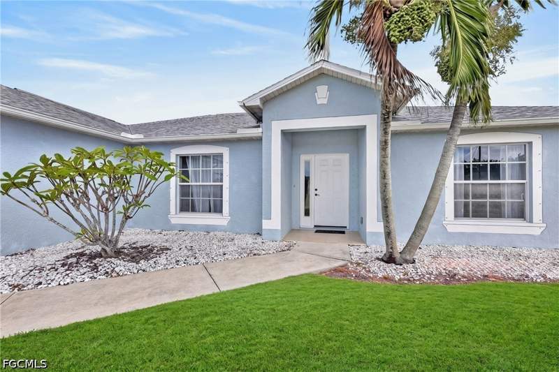 3 bedroom SingleFamilyResidence at 4305 NE 20th Pl, Cape Coral, Cape Coral — photo 3