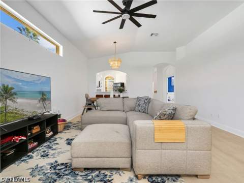 8755 Ibis Cove Cir, Naples FL - photo 11 of 37