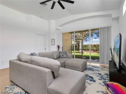 8755 Ibis Cove Cir, Naples FL - photo 7 of 37