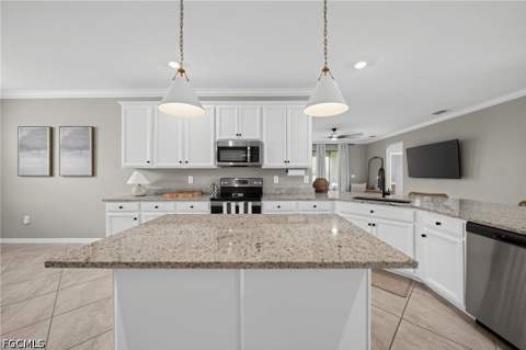 14565 Carva Ln, Fort Myers FL - photo 6 of 35