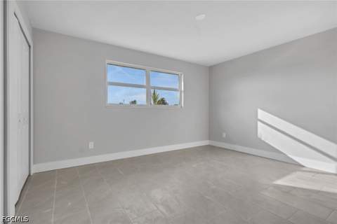 1011 NE Pine Island Ln, Cape Coral FL - photo 11 of 27