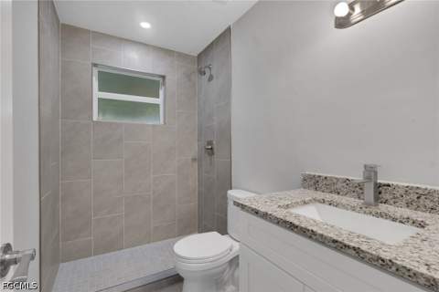 1011 NE Pine Island Ln, Cape Coral FL - photo 13 of 27