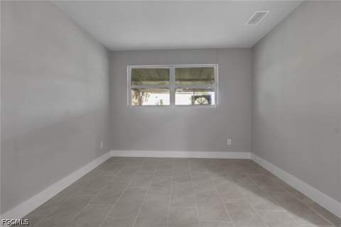 1011 NE Pine Island Ln, Cape Coral FL - photo 15 of 27
