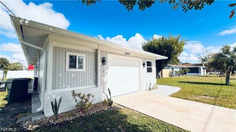 1407 NE 5th Ln, Cape Coral FL - photo 9 of 46