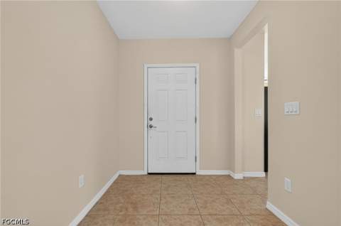 1823 SW 16th Ter, Cape Coral FL - photo 8 of 38