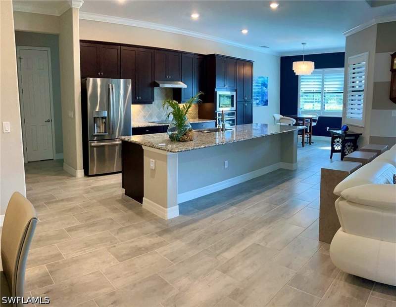 4 bedroom SingleFamilyResidence at 19008 Elston Way, The Place At Corkscrew, Estero — photo 3