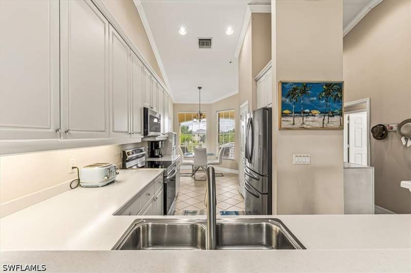 2 bedroom Condominium at 14501 Abaco Lakes Dr 201, Sonsette, Fort Myers — photo 5