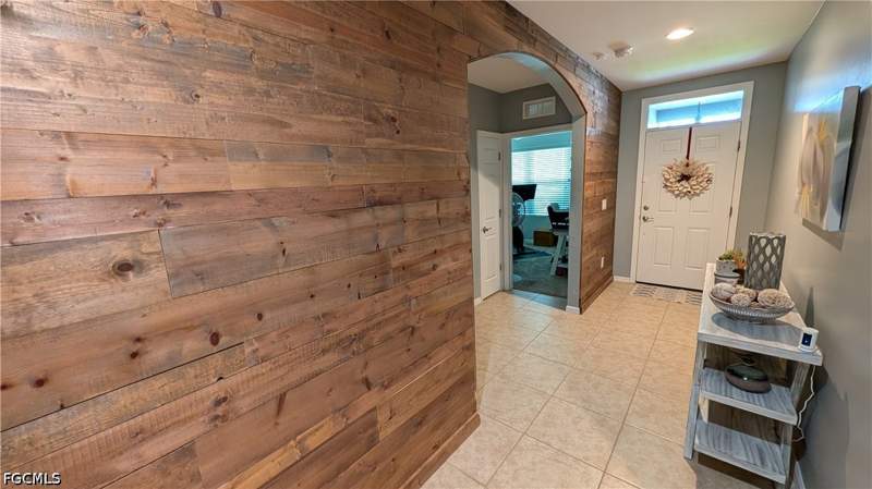 3 bedroom SingleFamilyResidence at 416 SE 13th Ct, Cape Coral, Cape Coral — photo 3