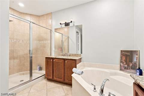 6533 Monterey Pt 56204, Naples FL - photo 12 of 29