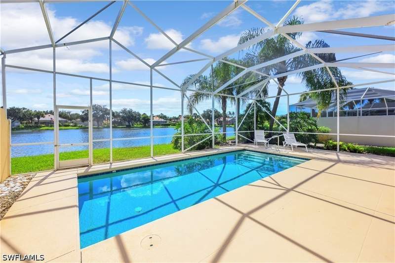 3 bedroom SingleFamilyResidence at 3880 Valentia Way, Island Walk, Naples — photo 3