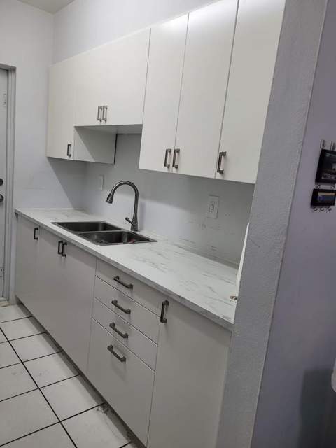 7424 Byron Avenue 6B, Miami Beach FL - photo 6 of 7