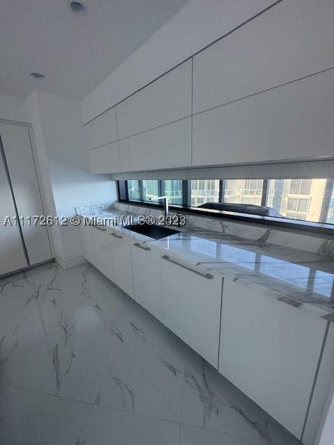 18555 Collins Ave 2905, Sunny Isles Beach FL - photo 19 of 40