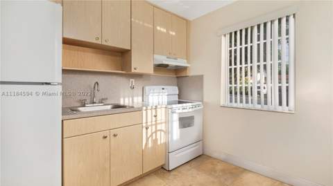 535 W 51st St, Miami Beach FL - photo 20 of 41