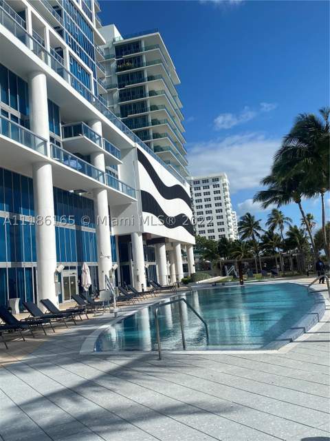 6801 Collins Ave 1102 (door 1111), Miami Beach FL - photo 18 of 27