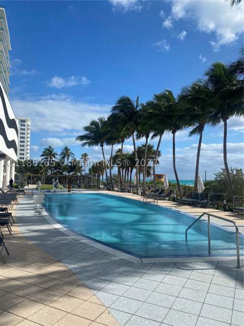 6801 Collins Ave 1102 (door 1111), Miami Beach FL - photo 23 of 27