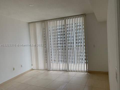 1750 N Bayshore Dr 2806, Miami FL - photo 11 of 18
