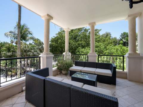 19126 Fisher Island Dr 19126, Miami Beach FL - photo 16 of 67