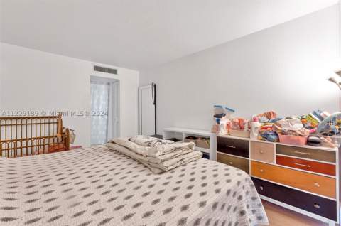 3401 N Country Club Dr 406, Aventura FL - photo 12 of 37