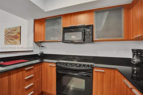 16699 Collins Av 3105, Sunny Isles Beach FL - photo 17 of 26
