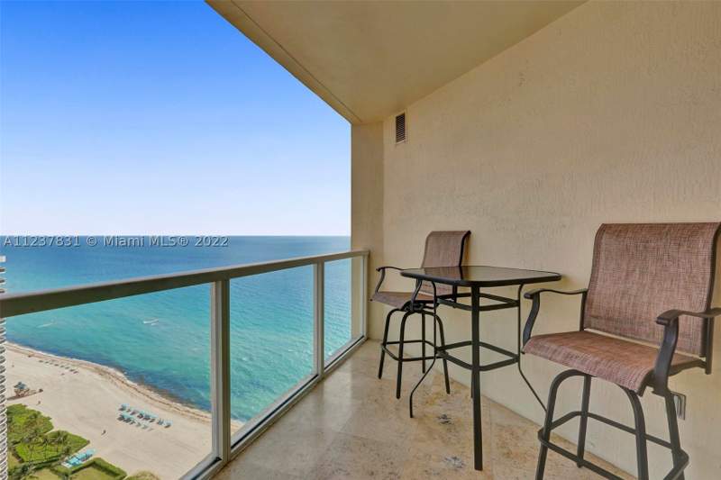 1 bedroom Condominium at 16699 Collins Av 3105, La Perla Condo, Sunny Isles Beach — photo 5