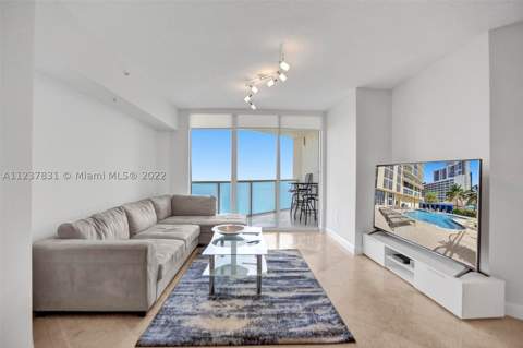 16699 Collins Av 3105, Sunny Isles Beach FL - photo 6 of 26