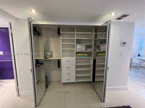 5161 Collins Ave 309, Miami Beach FL - photo 7 of 27