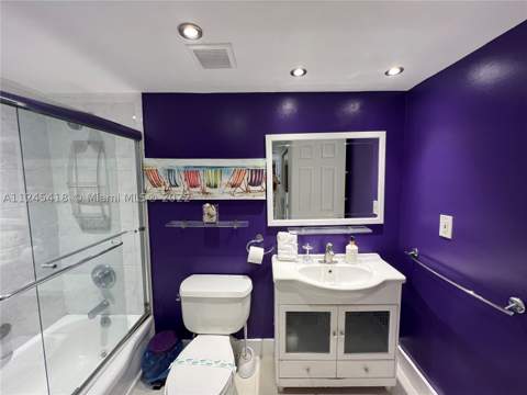 5161 Collins Ave 309, Miami Beach FL - photo 8 of 27