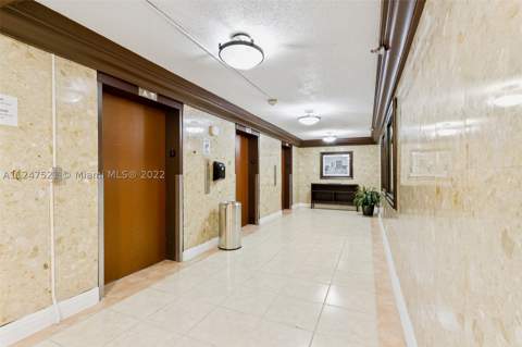 19201 Collins Ave 218, Sunny Isles Beach FL - photo 8 of 33