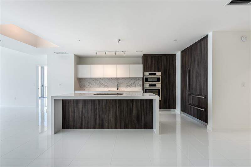 3 bedroom Condominium at 851 NE 1st Avenue 1912, Paramount world center, Miami — photo 2