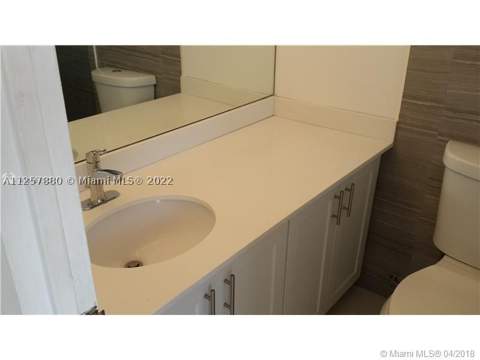 7904 West Dr 703, North Bay Village FL - photo 8 of 11