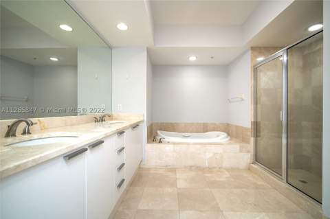 15051 Royal Oaks Ln 1203, North Miami FL - photo 20 of 33
