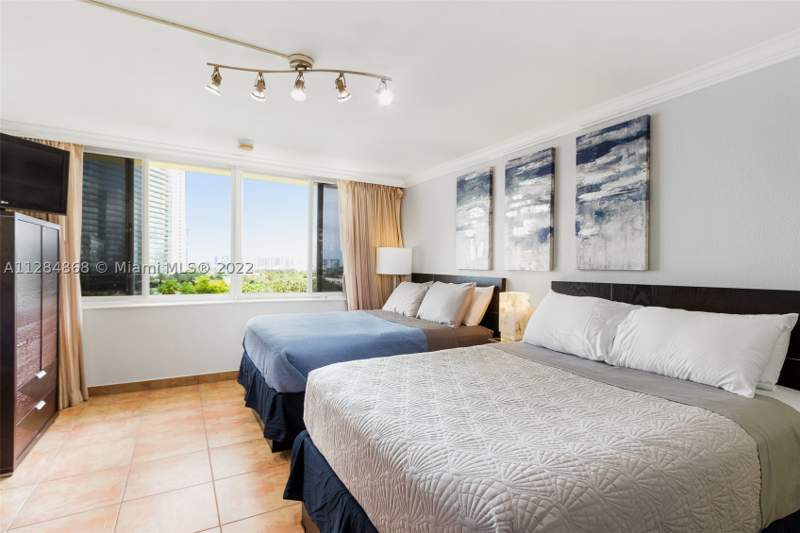 0 bedroom Condominium at 19201 Collins Ave 641, The Aventura Beach Club C, Sunny Isles Beach — photo 4
