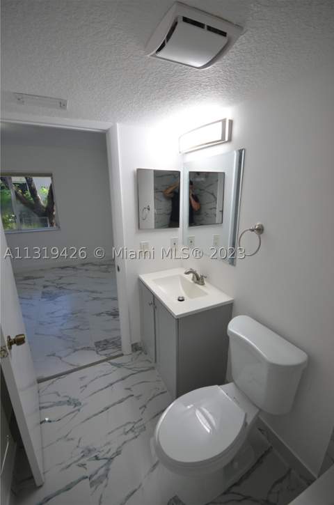 1241 SE 29th St 102, Homestead FL - photo 21 of 23