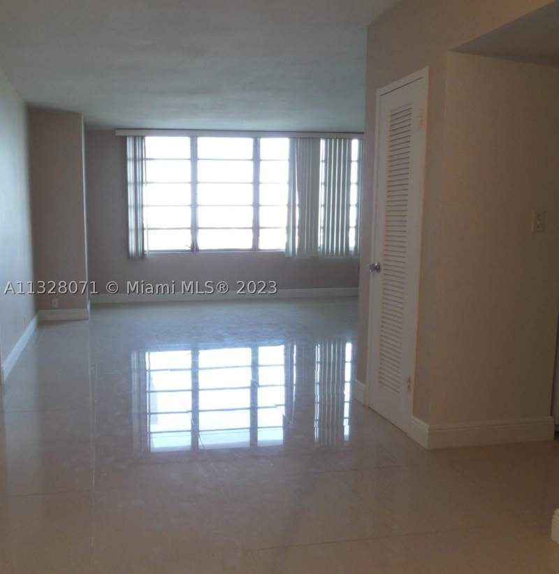 0 bedroom Condominium at 1000 West Ave 1032, Mirador 1000 Condo, Miami Beach — photo 2